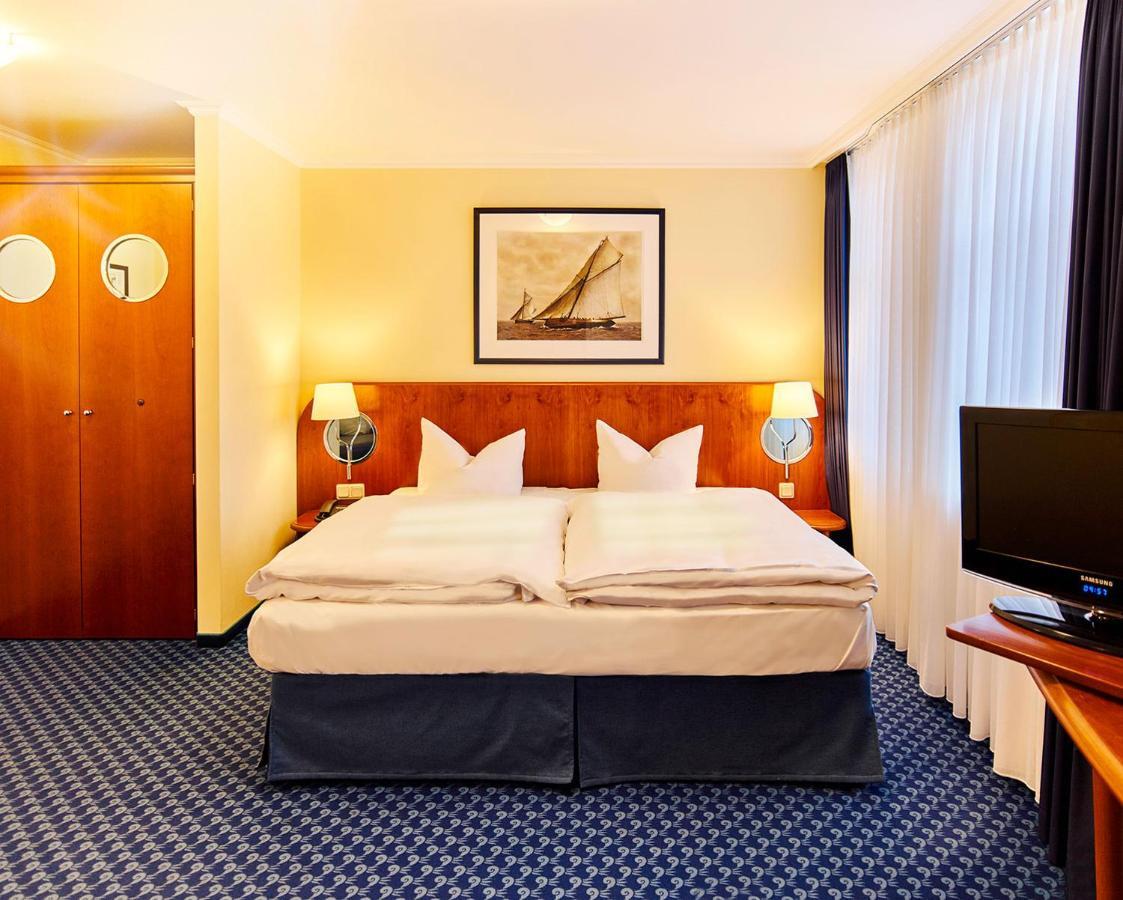 Neptun Hotel Kuhlungsborn Bagian luar foto