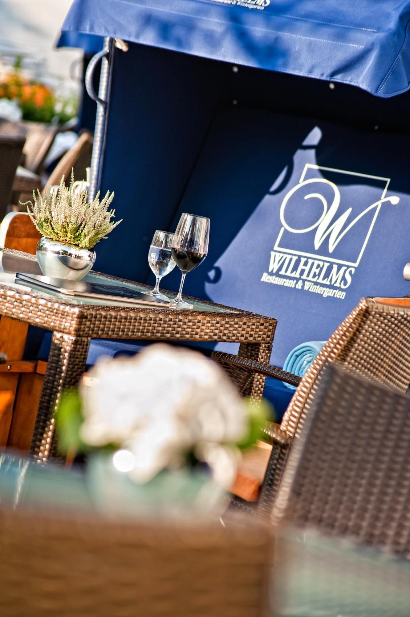 Neptun Hotel Kuhlungsborn Bagian luar foto