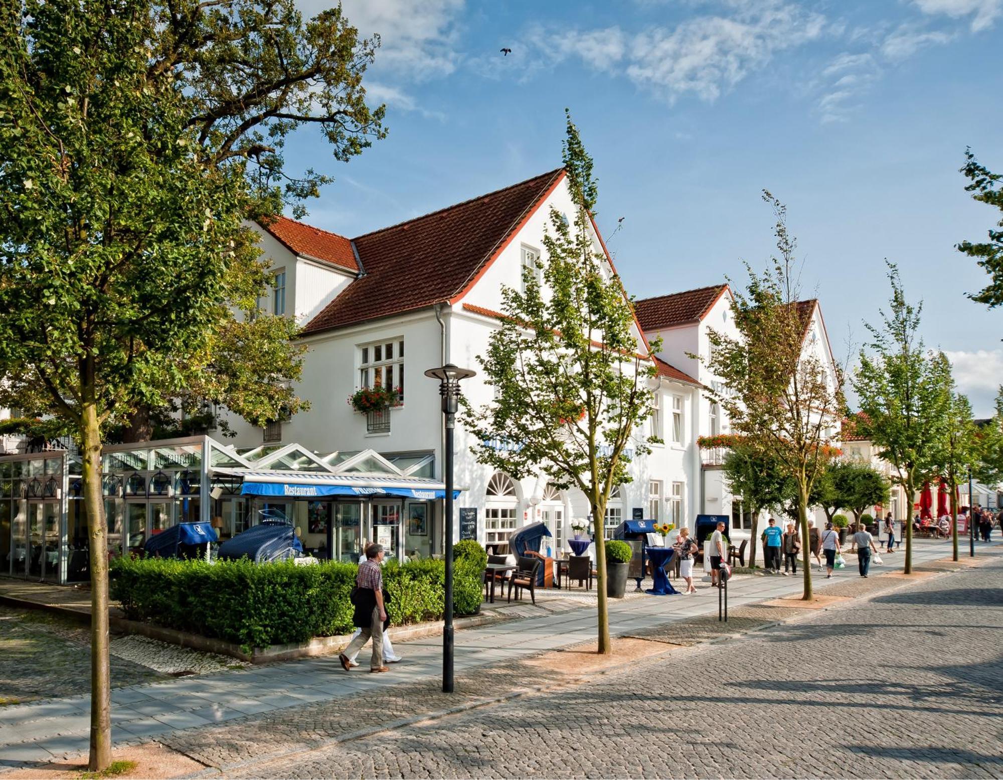 Neptun Hotel Kuhlungsborn Bagian luar foto