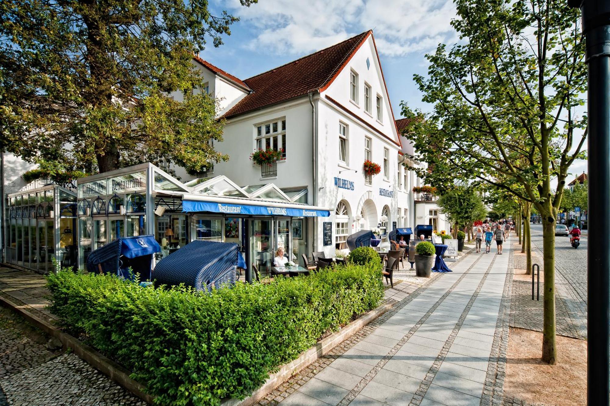 Neptun Hotel Kuhlungsborn Bagian luar foto