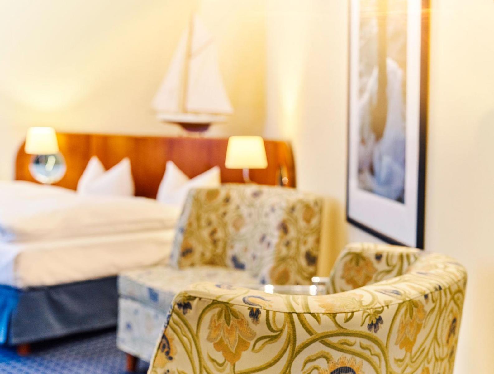 Neptun Hotel Kuhlungsborn Ruang foto