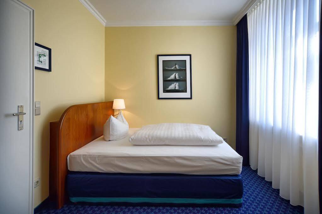 Neptun Hotel Kuhlungsborn Bagian luar foto